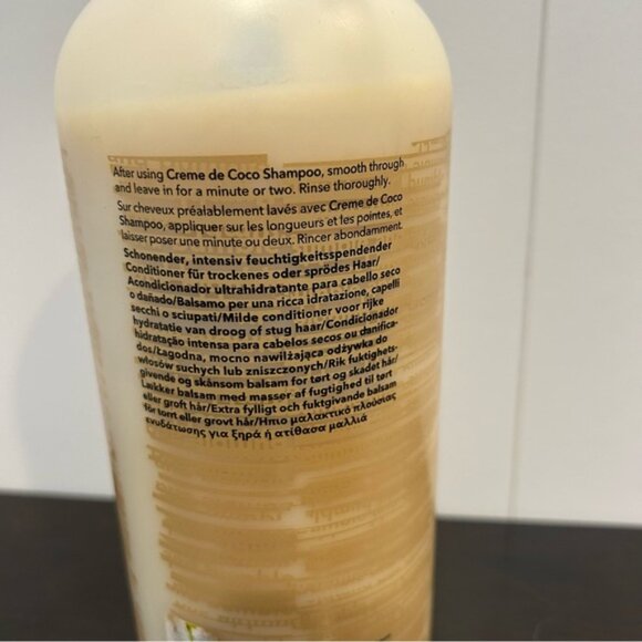 Bumble and bumble Creme de Coco Coconut Conditioner Hair 1L - Picture 4 of 4